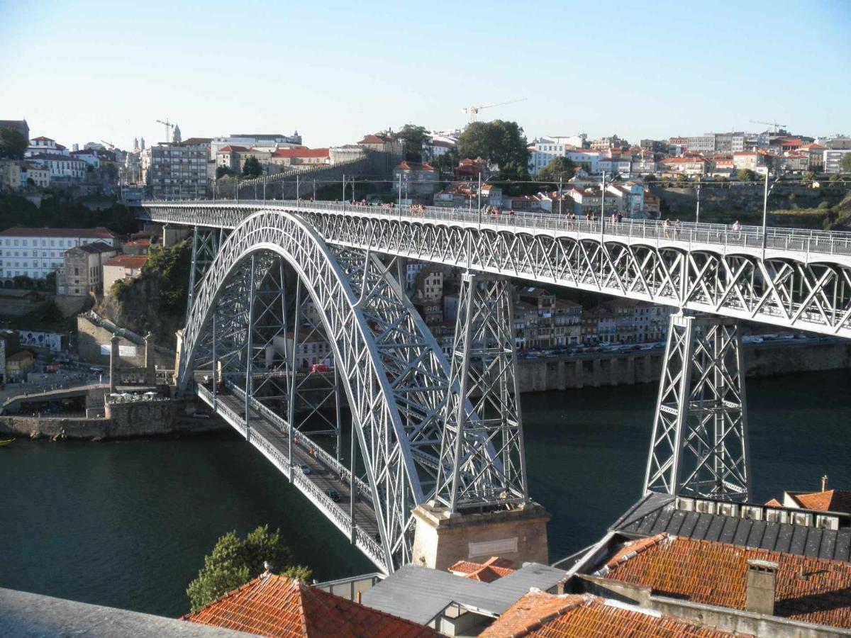 Golden & Blue House O Seu Novo Espaco No Porto Zewnętrze zdjęcie