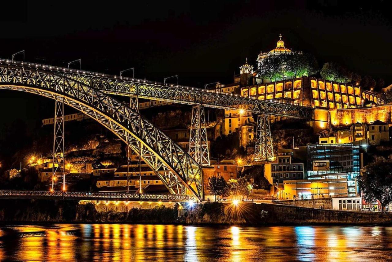 Golden & Blue House O Seu Novo Espaco No Porto Zewnętrze zdjęcie