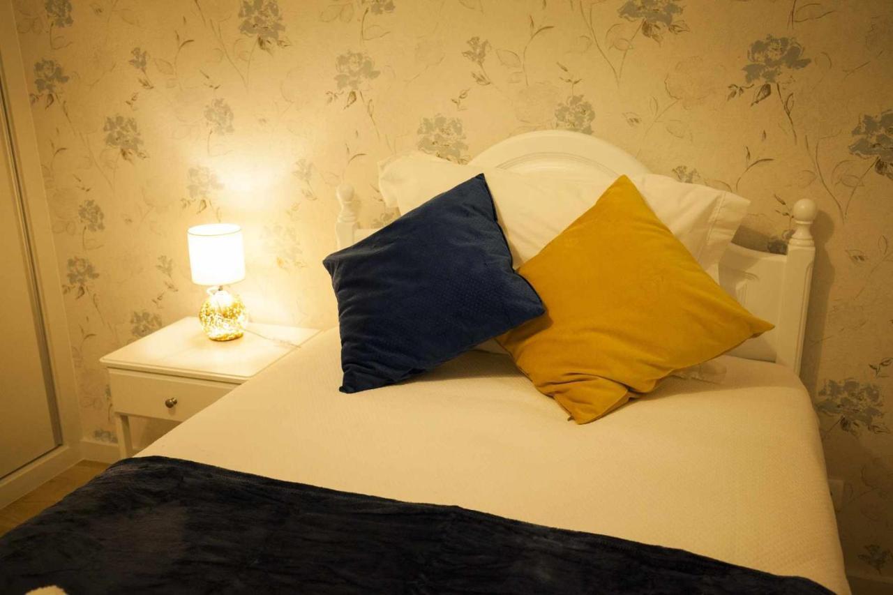Golden & Blue House O Seu Novo Espaco No Porto Zewnętrze zdjęcie